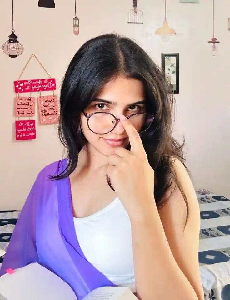 single girl dp cartoon for instagram