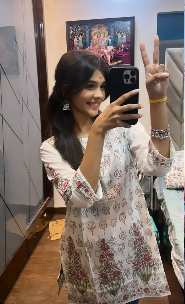 single-girl-dp-cartoon-love