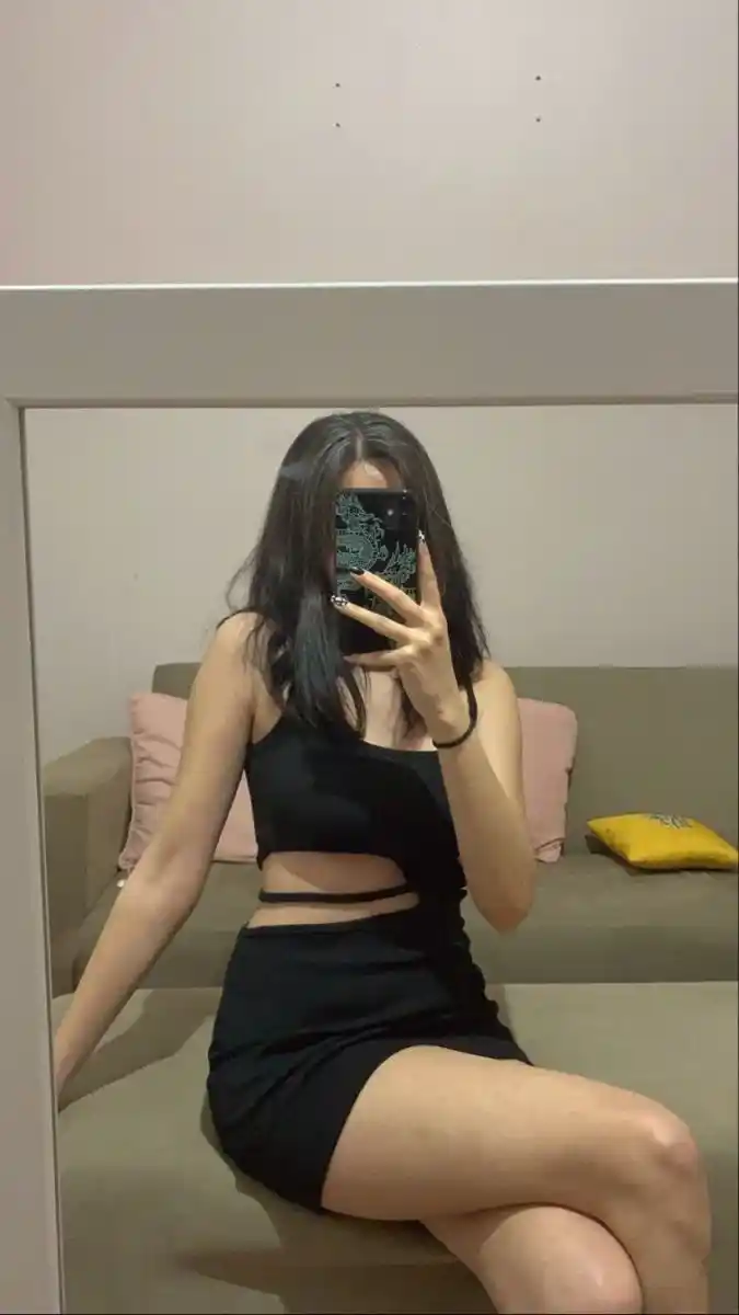 single girl dp cute cartoon