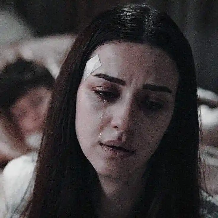 very sad girl dp for whatsapp