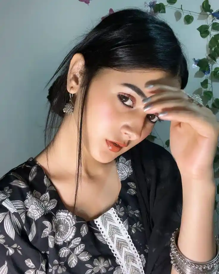 village student real simple girl image